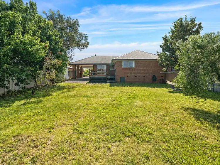 42 Somerset Crescent, Mansfield VIC 3722