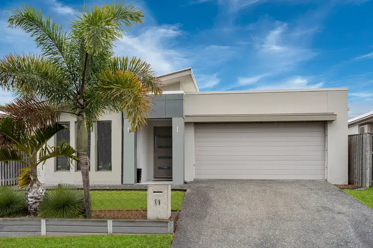 11 Sinclair Street, Maudsland QLD 4210