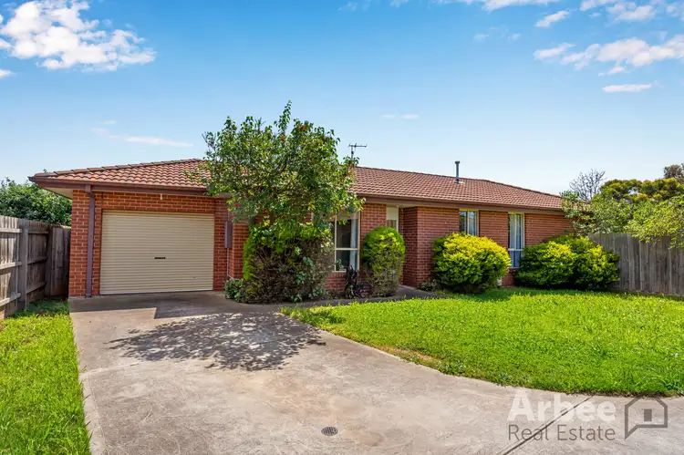 2/6 Russell Street, Darley VIC 3340