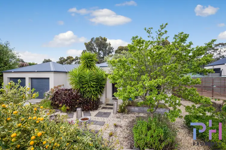 3 Janelle Drive, Maiden Gully VIC 3551