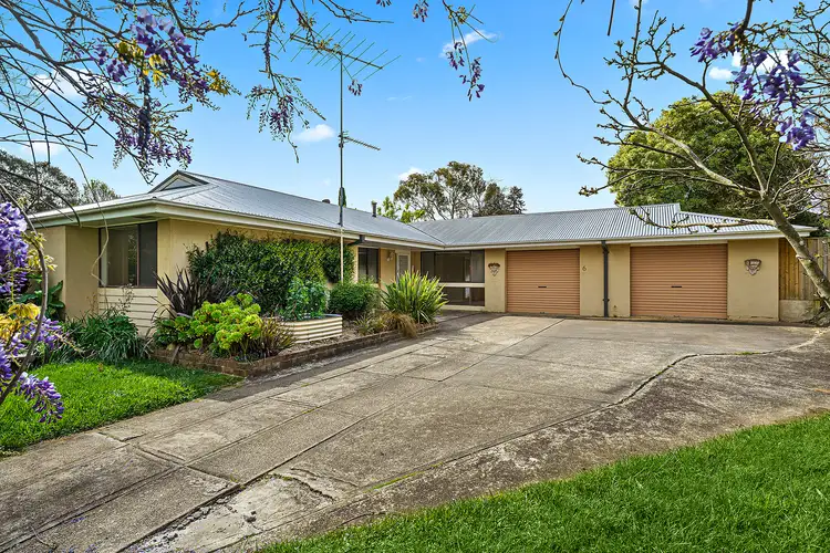 6 Charlton Close, Bowral NSW 2576