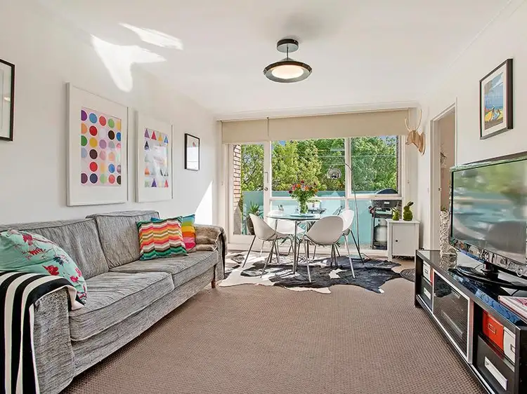 2/20 Cumming Street, Brunswick West VIC 3055