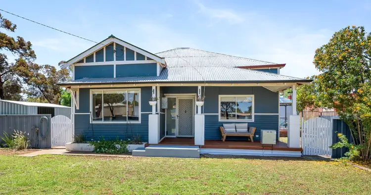 225 Burt Street, Victory Heights WA 6432
