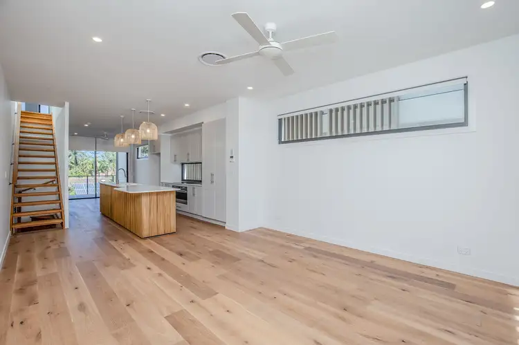 Main view of Homely townhouse listing, 4/6 Ikkina Road, Burleigh Heads QLD 4220