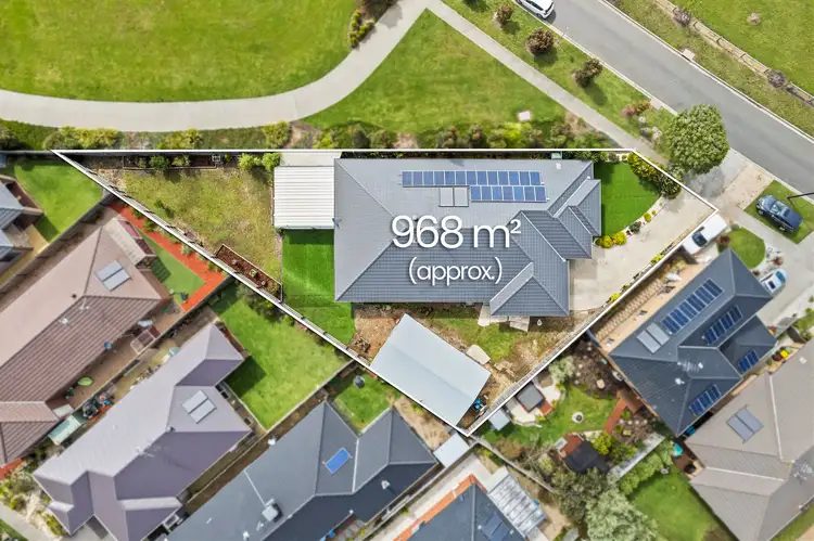 88 Creekward Drive, Armstrong Creek VIC 3217