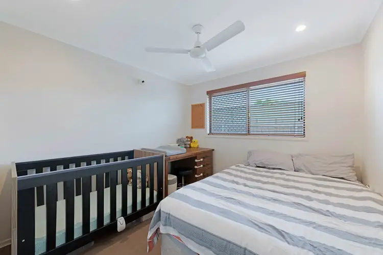 Sixth view of Homely unit listing, 5/16 Cauchi Court, Avoca QLD 4670