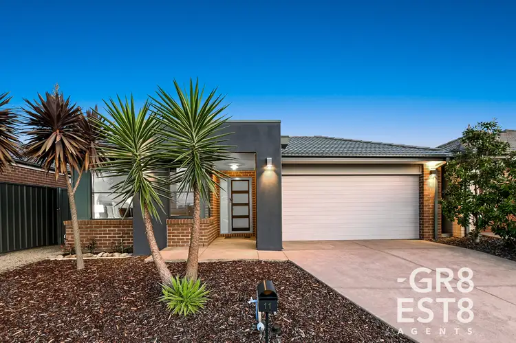 11 Jupiter Crescent, Cranbourne West VIC 3977