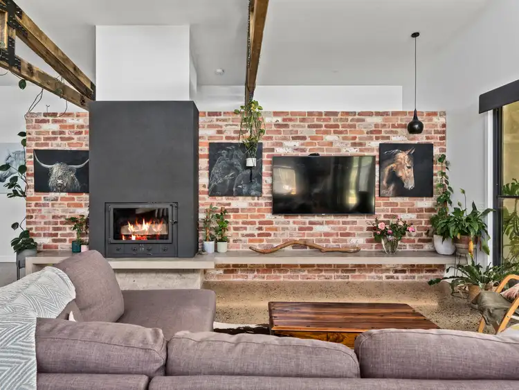 Sixth view of Homely house listing, 9 Avoca Court, Mansfield VIC 3722