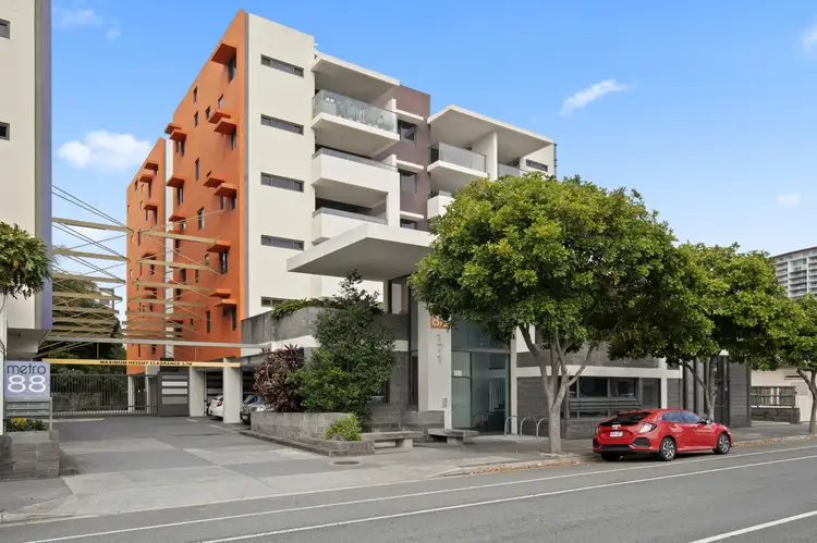 5/171 Scarborough Street, Southport QLD 4215