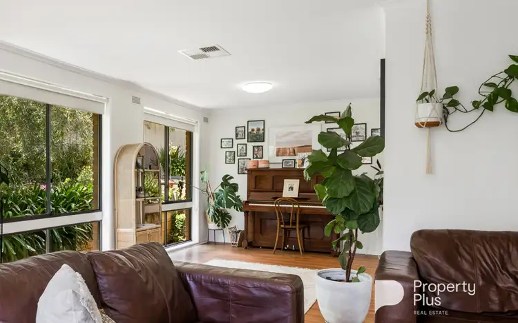 Sixth view of Homely house listing, 4 Alma Court, Kangaroo Flat VIC 3555