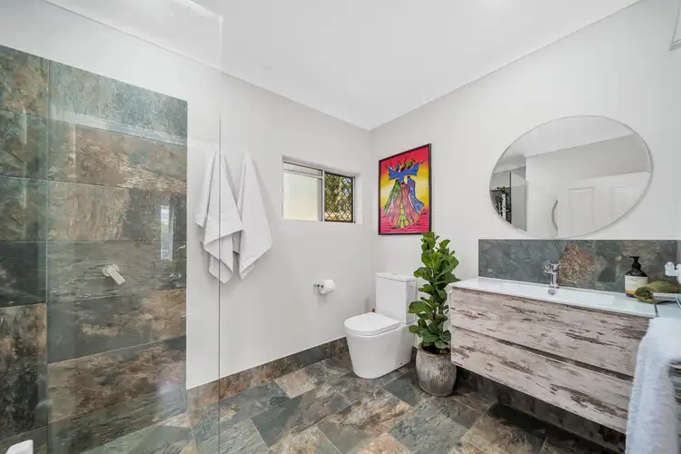 Fifth view of Homely house listing, 2/5 Ireland Crescent, Whitfield QLD 4870
