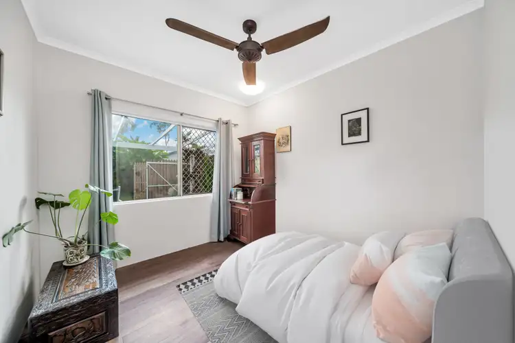 Sixth view of Homely house listing, 2/5 Ireland Crescent, Whitfield QLD 4870