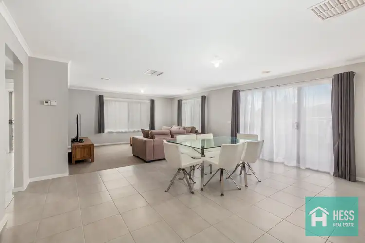 Fifth view of Homely house listing, 10 Lantern Court, Wallan VIC 3756