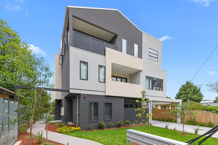 202/37 King Street, Bayswater VIC 3153
