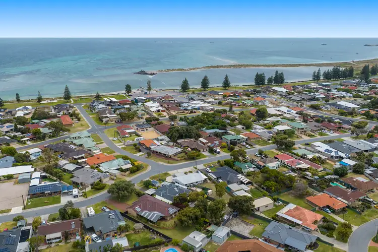 24A Janet Road, Safety Bay WA 6169