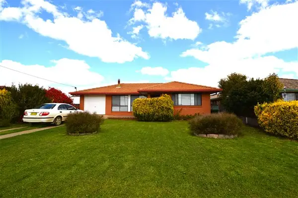 58 Sole Street, Guyra NSW 2365