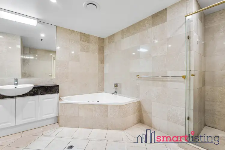 Third view of Homely apartment listing, 701/15 Queens Road, Melbourne VIC 3004