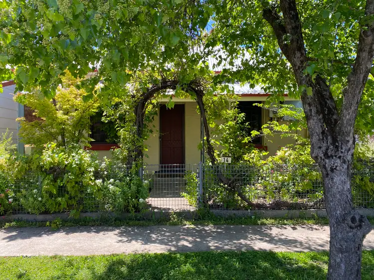 14 Autumn Street, Orange NSW 2800