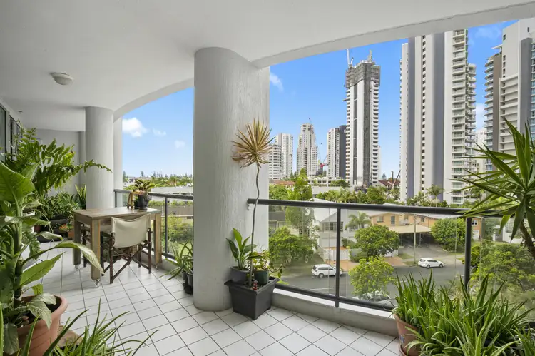 16/3 Tedder Avenue, Main Beach QLD 4217