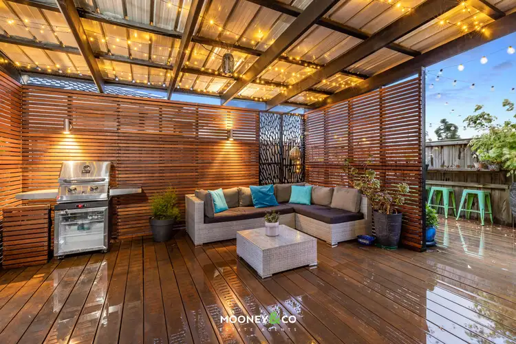 32 Riverside Drive, Cranbourne West VIC 3977