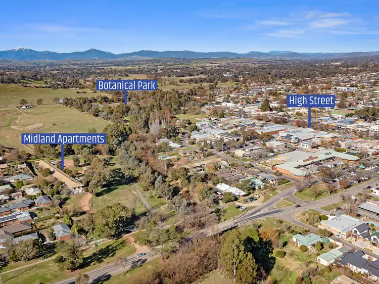 Main view of Homely unit listing, 3/5 Midland Highway, Mansfield VIC 3722