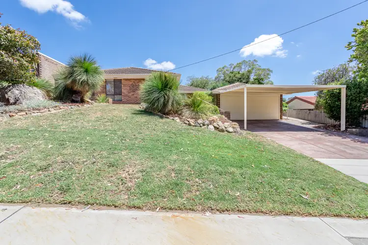 17 Mirria Way, Mount Nasura WA 6112
