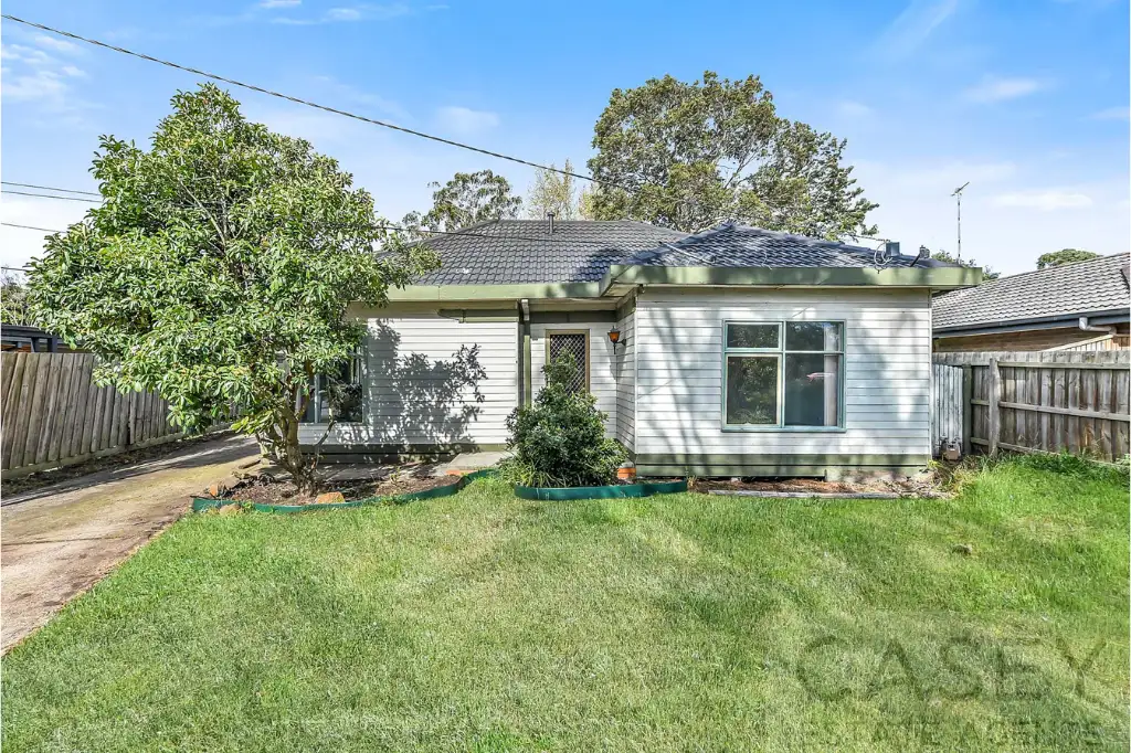 Main view of Homely house listing, 8 Glazebury Court, Langwarrin VIC 3910