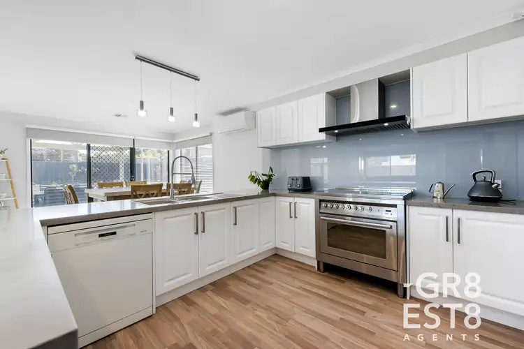 Fifth view of Homely house listing, 2 Plymtree Court, Narre Warren South VIC 3805