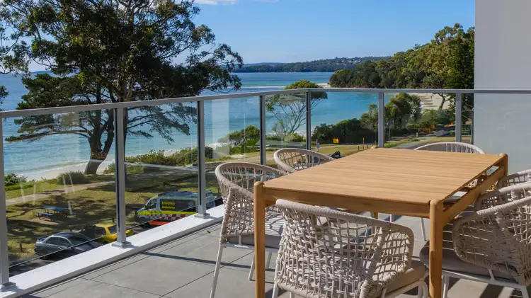 302/9 Beach Street, Huskisson NSW 2540