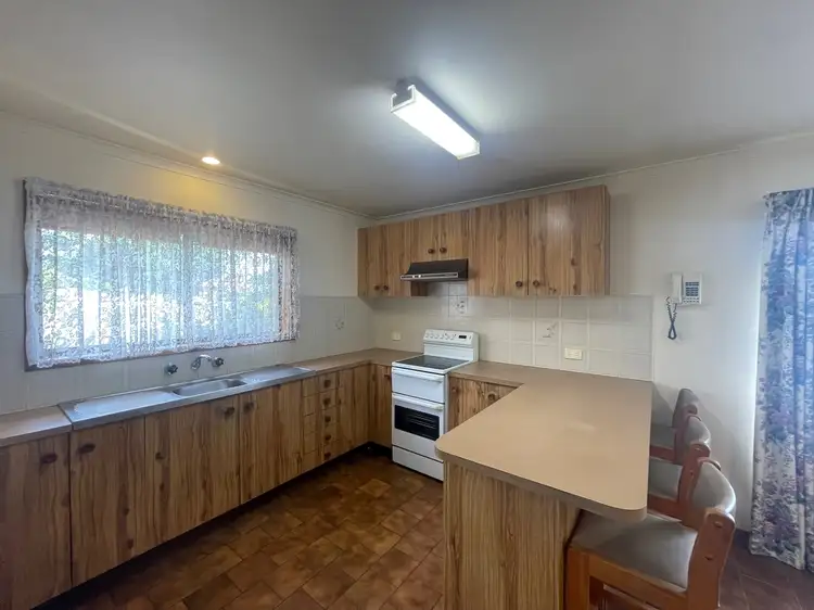 Fourth view of Homely townhouse listing, 1/300 Highview Crescent, Lavington NSW 2641