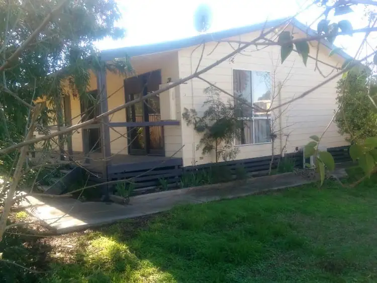 37 Howlong Road
