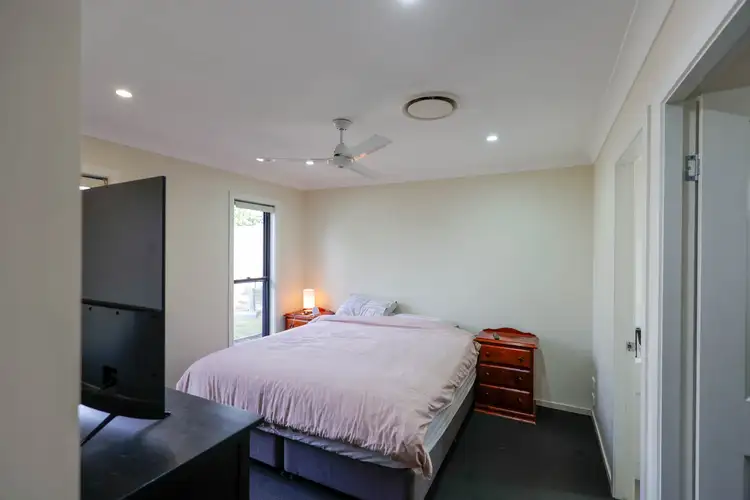 Sixth view of Homely semi-detached listing, 18 Naumann Street, Moranbah QLD 4744