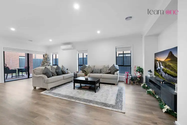 Fifth view of Homely house listing, 19 Guidance Way, Tarneit VIC 3029