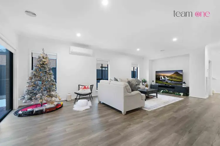 Sixth view of Homely house listing, 19 Guidance Way, Tarneit VIC 3029