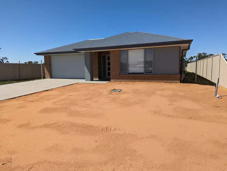 31 Hadley Street, Tocumwal NSW 2714