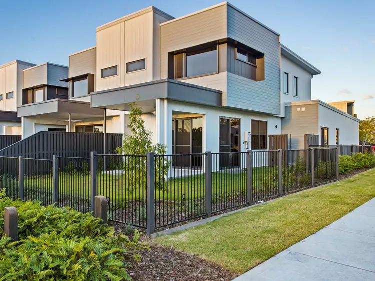 Second view of Homely townhouse listing, 2/18 Foreshore St, Coomera QLD 4209