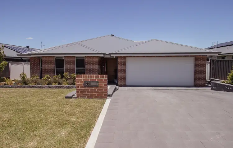 8 Aqua Court, Dubbo NSW 2830