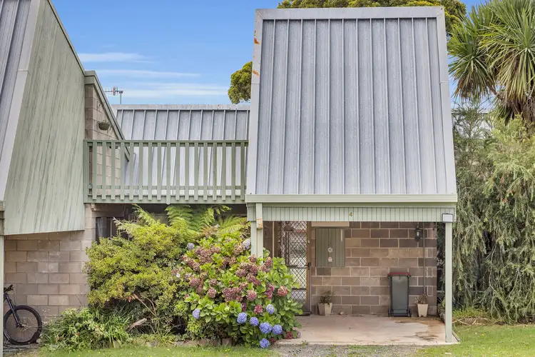 Main view of Homely unit listing, Unit 4/16 Maurice Avenue, Mallacoota VIC 3892