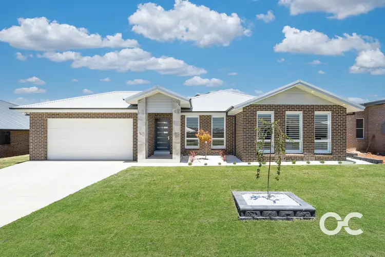 28 Platinum Parade, Orange NSW 2800