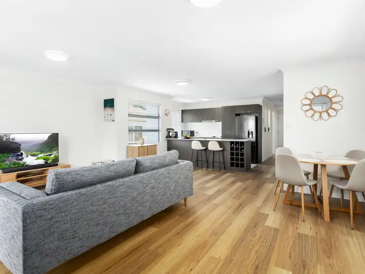 6/24-26 Proud Street, Labrador QLD 4215