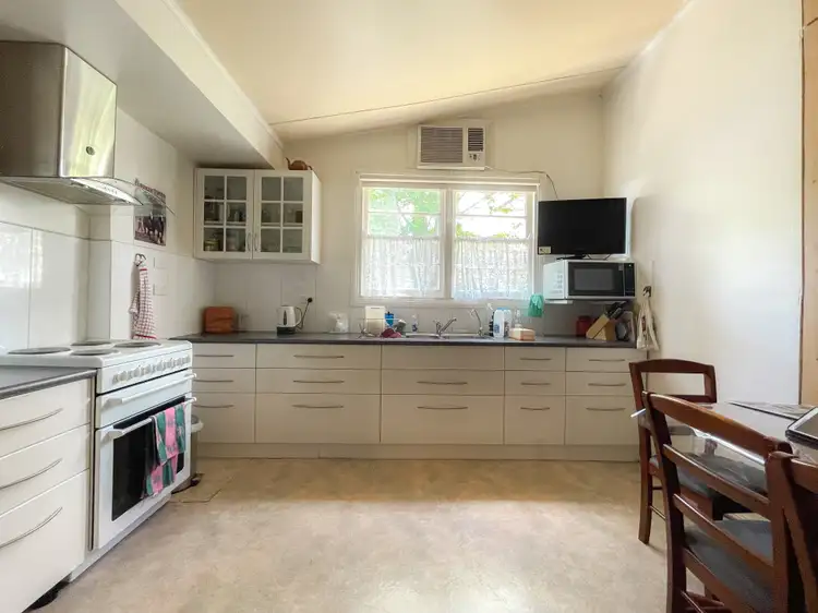 Fifth view of Homely house listing, 204 Westblade Avenue, Kerang VIC 3579