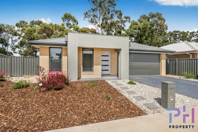 4/61a Jobs Gully Road, Eaglehawk VIC 3556