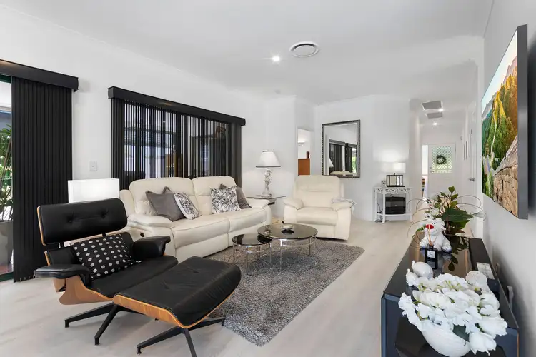 Fifth view of Homely house listing, 8 Steyning Court, Arundel QLD 4214