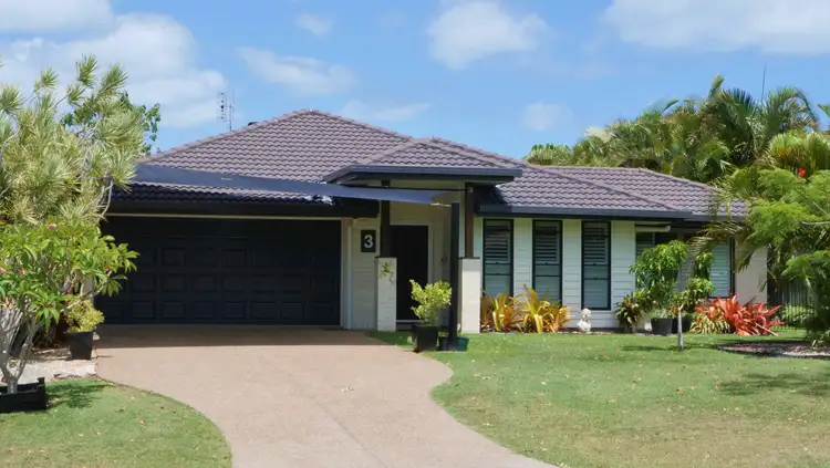 3 Dougan Street, Point Vernon QLD 4655