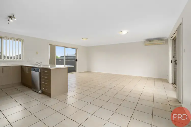 Sixth view of Homely house listing, 2/18 Farmgate Row, East Branxton NSW 2335