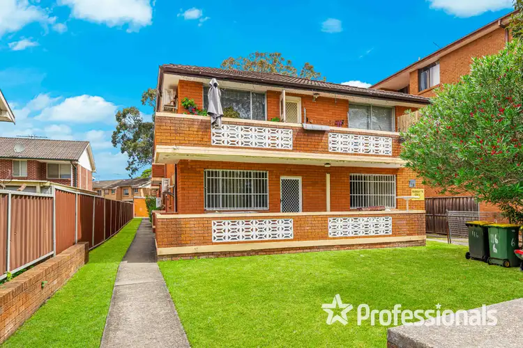 1/116 Wattle Avenue, Carramar NSW 2163