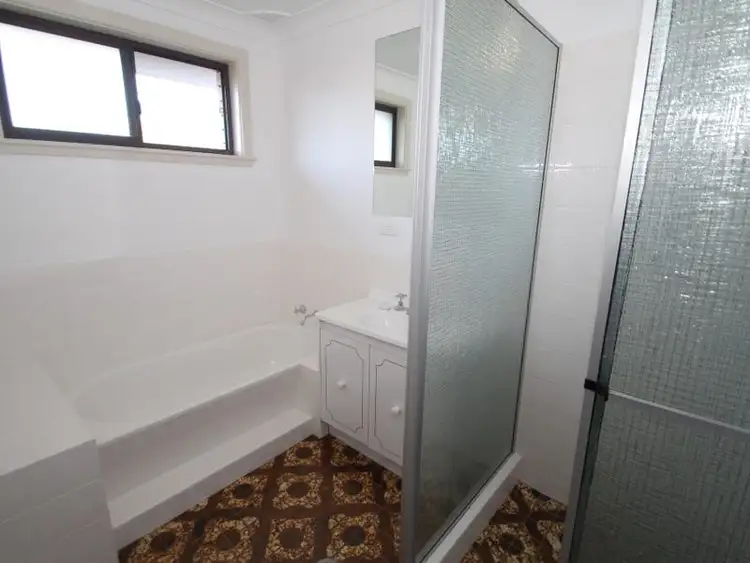 Fifth view of Homely house listing, 8 Beech Cresent, Orange NSW 2800