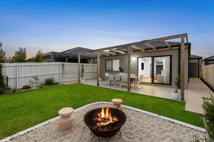13 Chateau Way, Mount Duneed VIC 3217
