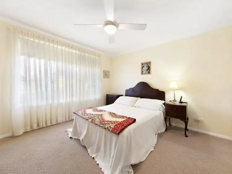Sixth view of Homely villa listing, 2/2 Redgrove Street, Green Point NSW 2251