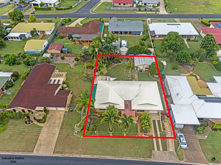 8 East West Avenue, Avoca QLD 4670